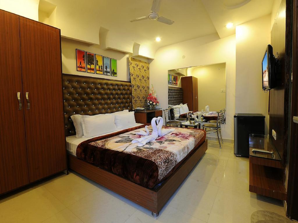 Hotel Pearl Inn & Suites Amritsar Quarto foto